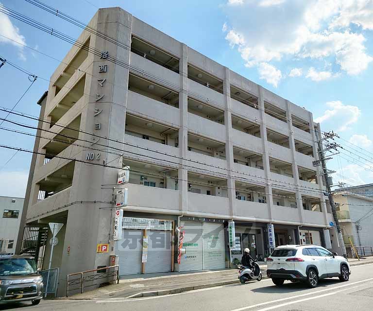 京都市右京区西院西田町のマンションの建物外観