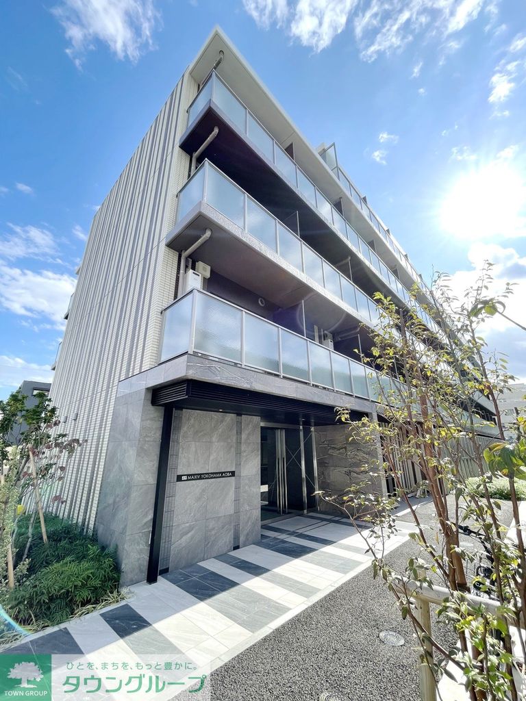 建物外観　エントランス