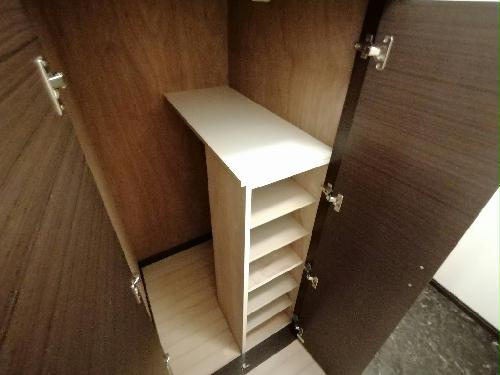 玄関　設備・仕様は号室により異なる為、現況を優先致します。