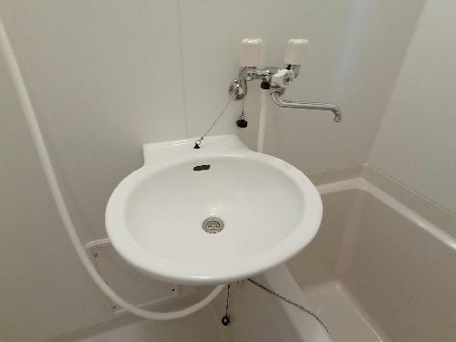 洗面設備　設備・仕様は号室により異なる為、現況を優先致します。