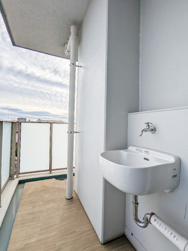 バルコニー　図面と現状に相違がある場合には現状を優先