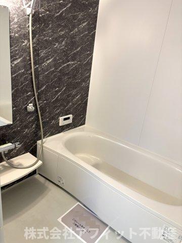 バス・シャワールーム　追い焚き機能付き