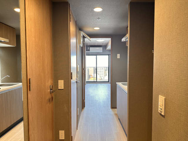 玄関　1103号室と同タイプ