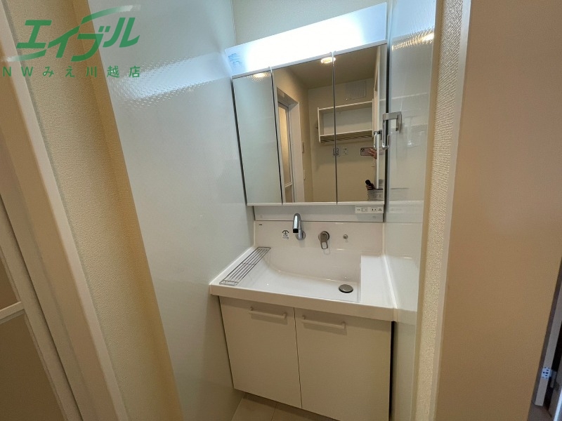 洗面設備　同一タイプの写真