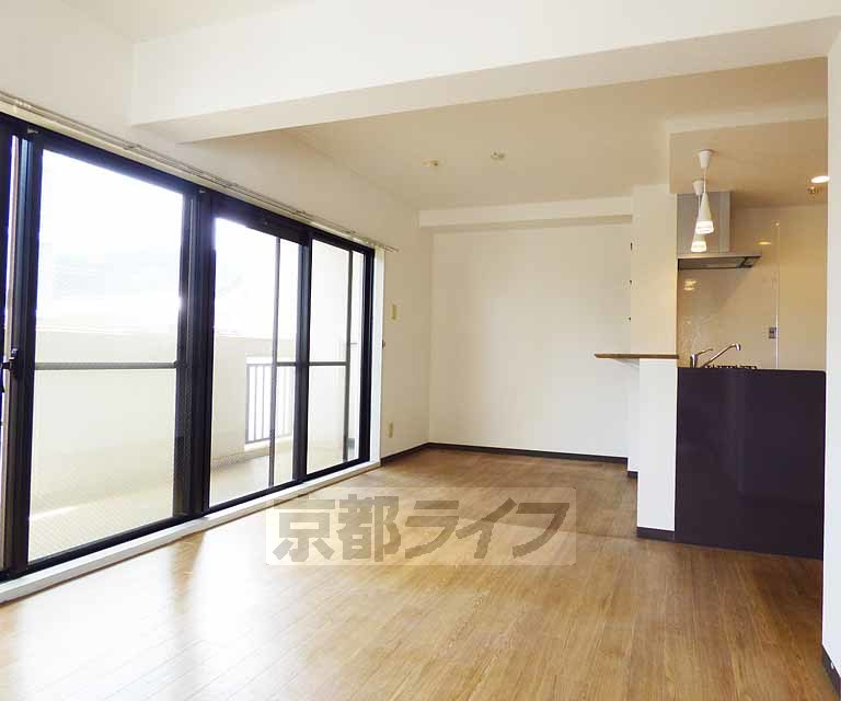 居室・リビング　開放感のあるお部屋です