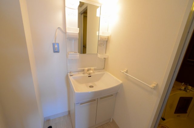 洗面設備　収納スペースもある洗面化粧台付き☆