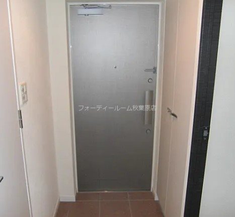 玄関　《見学予約受付中》設備充実分譲賃貸マンション！