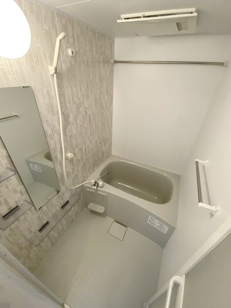 バス・シャワールーム　★お問い合わせはタウンハウジング神奈川橋本店まで★