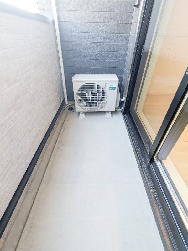 バルコニー　図面と現状に相違がある場合には現状を優先