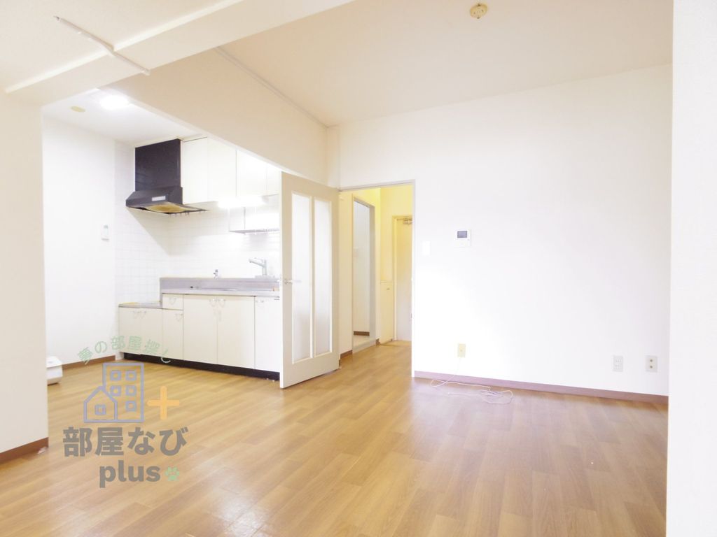 居室・リビング　※他号室写真です