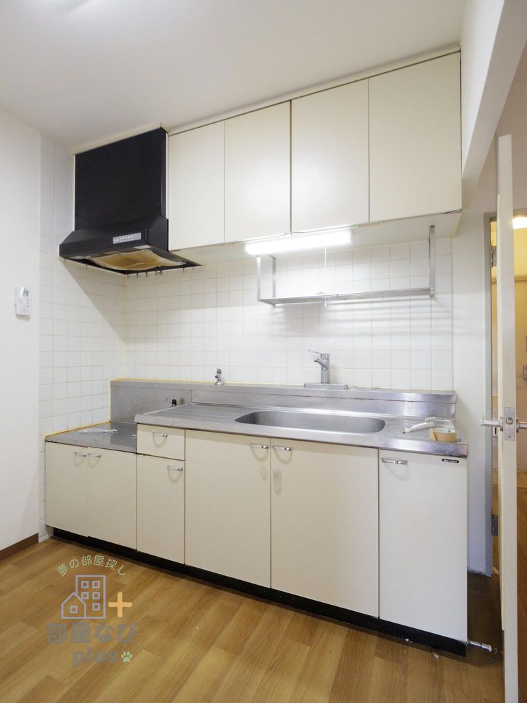 キッチン　※他号室写真です