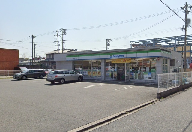 コンビニ　ファミリーマート昭和橋通二丁目店（コンビニ）まで488m