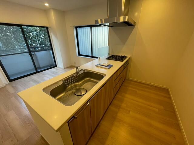 キッチン　※別部屋写真参照