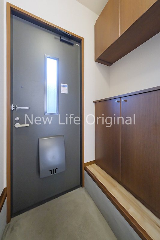 玄関　※同建物他部屋になります。現状優先です。
