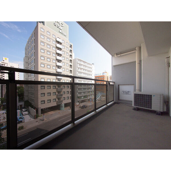 バルコニー　同一タイプです。