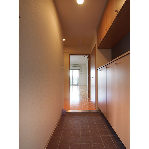玄関　同一タイプです。