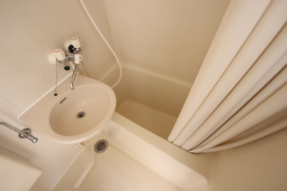 バス・シャワールーム　※別号室の写真です。