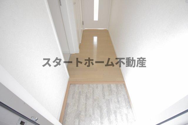 玄関　収納もある玄関です
