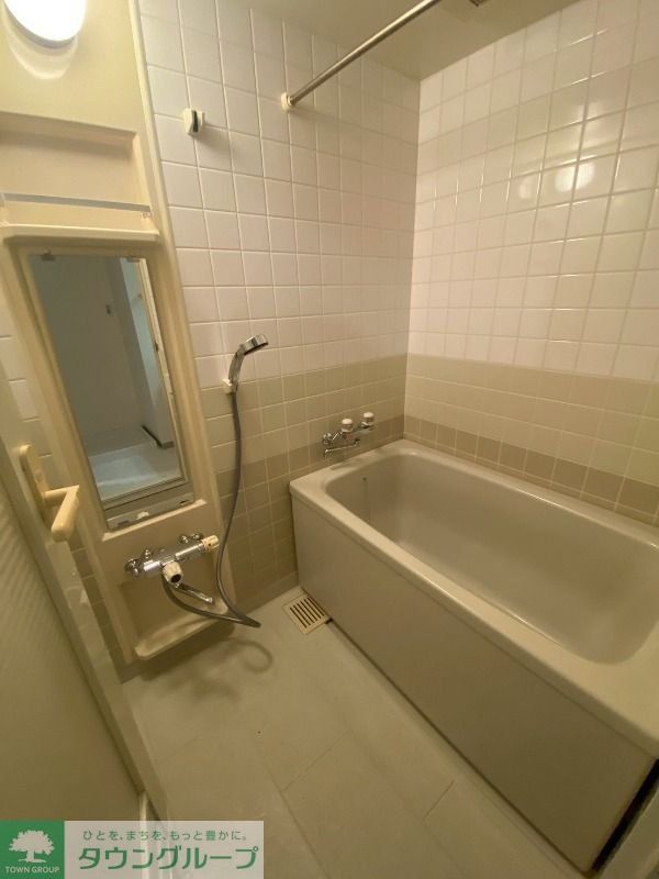 バス・シャワールーム　バス