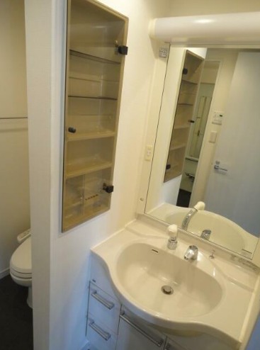 洗面設備　同タイプのお写真です