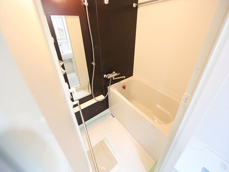 バス・シャワールーム　バスルーム　浴室暖房乾燥機付き同建築物件写真（イメージ画像）