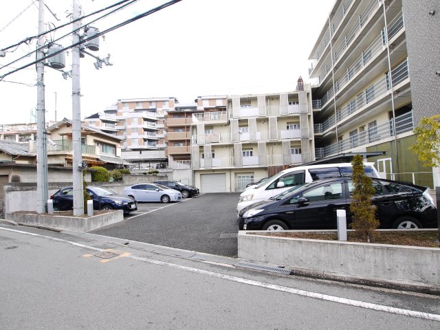 駐車場　詳細は、RISUMO江坂本店までお問合せください♪