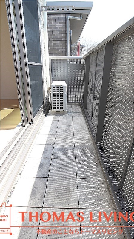 バルコニー　写真準備中の為、同シリーズの写真です。