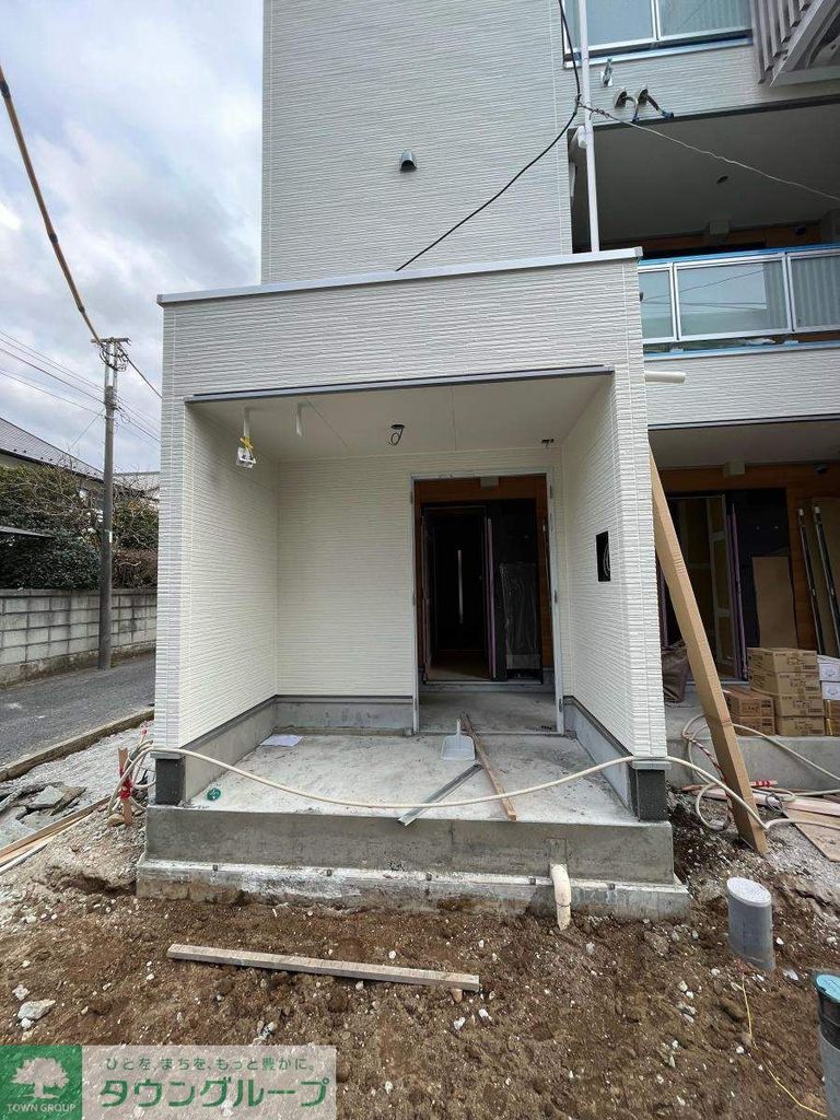 エントランス　バルコニー