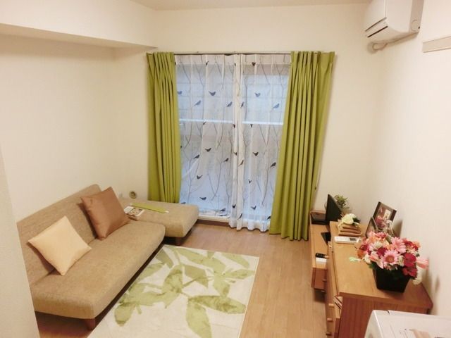 居室・リビング　★モデルルームです・綺麗なフローリングの5.5帖の洋室です★