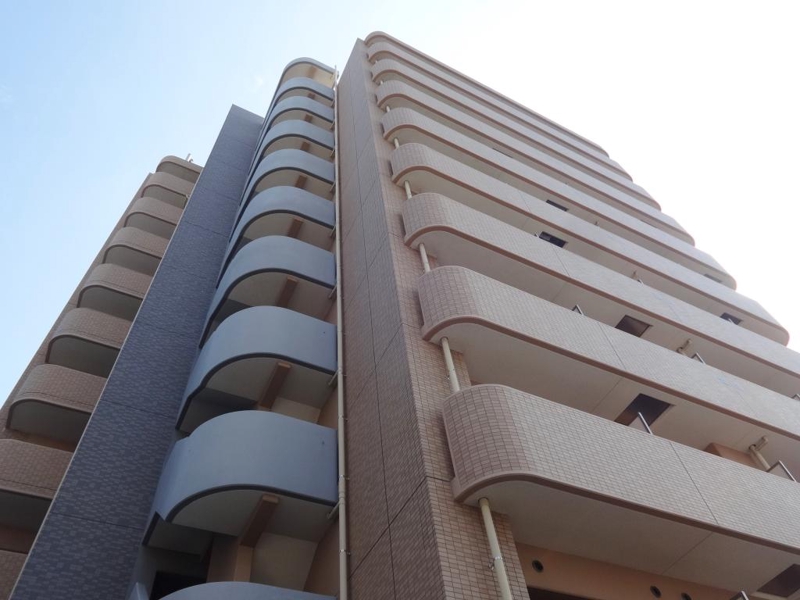 建物外観　人気の江坂エリアです。