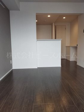 居室・リビング　※別号室参考写真