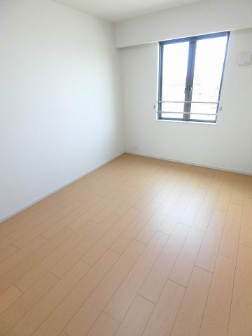 その他部屋・スペース　明るい色調の室内です