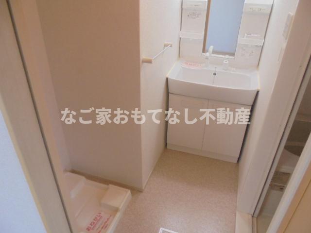 洗面設備　同型タイプ