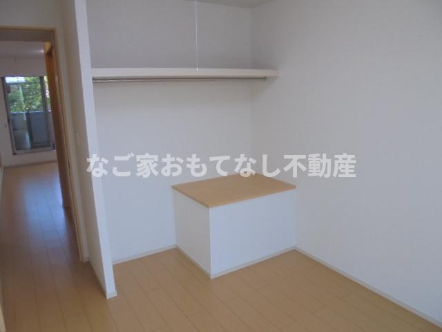 収納　同型タイプ
