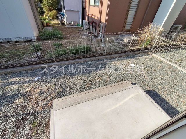 庭　別部屋写真です。