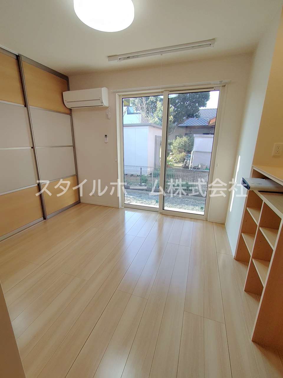 居室・リビング　別部屋写真です。