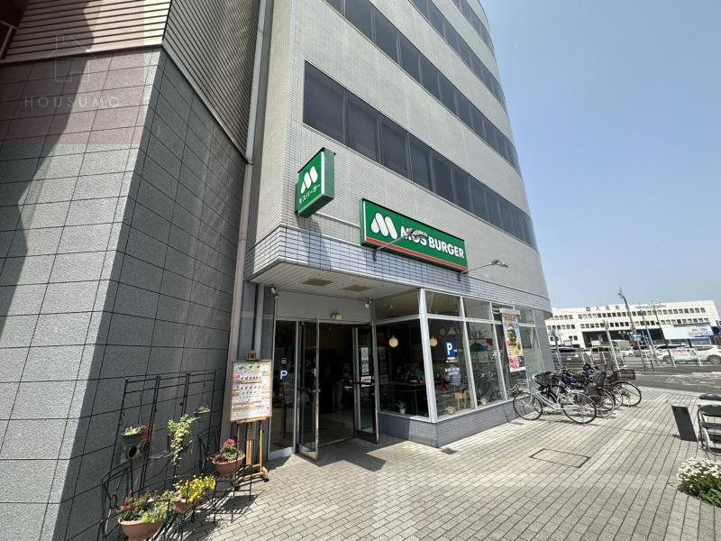 飲食店　モスバーガー 八尾南店（飲食店）まで393m