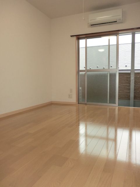 居室・リビング　家具も置きやすいですね！