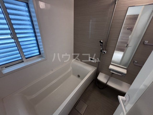 東船橋戸建の風呂写真