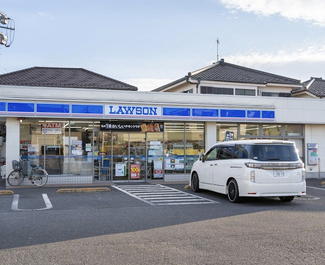 コンビニ　ローソン 伊興本町二丁目店（コンビニ）まで631m