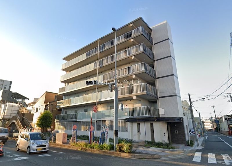建物外観　外観　防犯カメラ付　宅配ＢＯＸ　オートロック