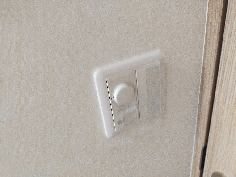 その他設備　照明スイッチ