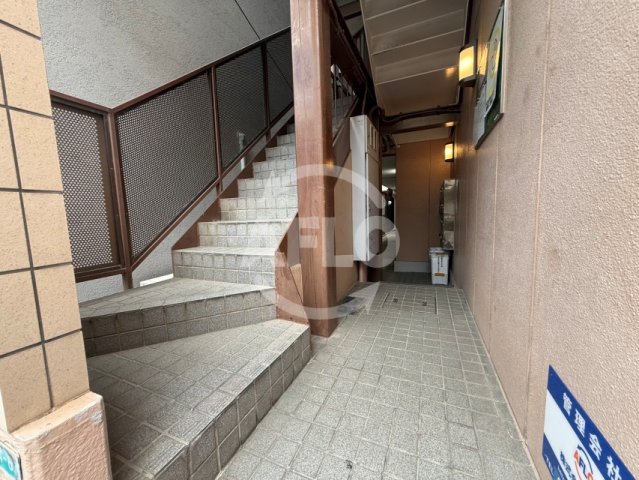 エントランス　山田マンション　エントランス