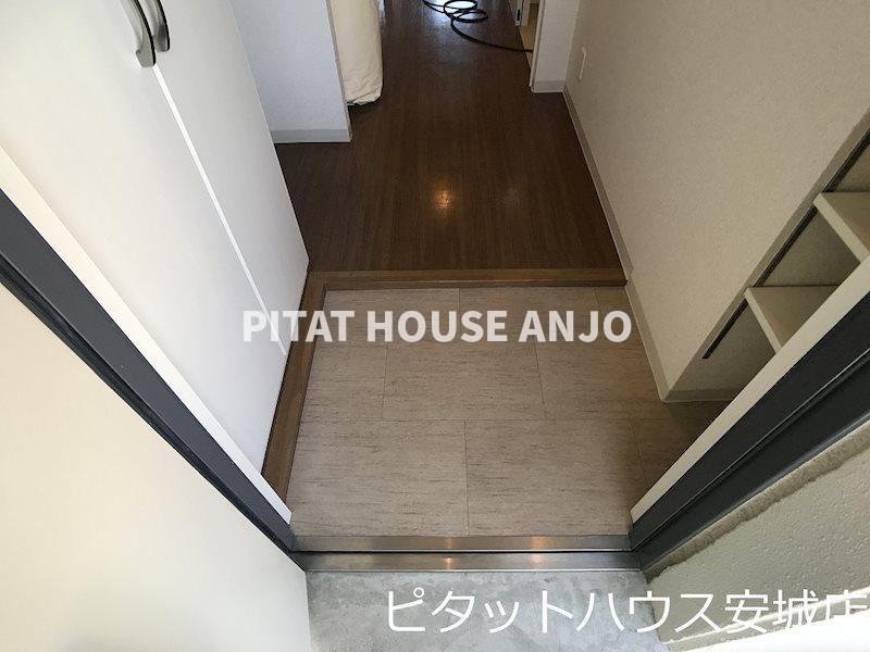 玄関　同物件参考写真
