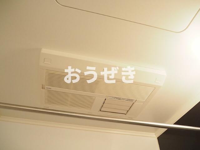 洗面設備　ダウンライト
