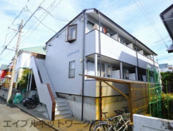 建物外観　落ち着いた雰囲気の外観です
