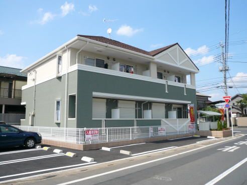 鶴ヶ島市大字脚折のアパートの建物外観