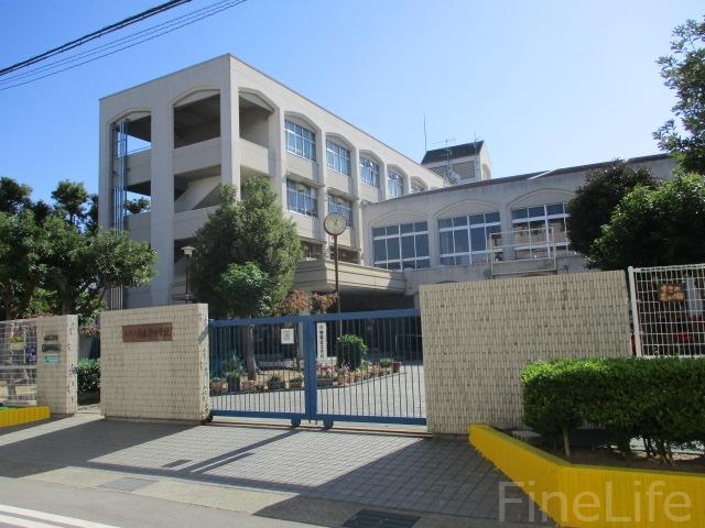 【タカマツ神戸駅南通の中学校】