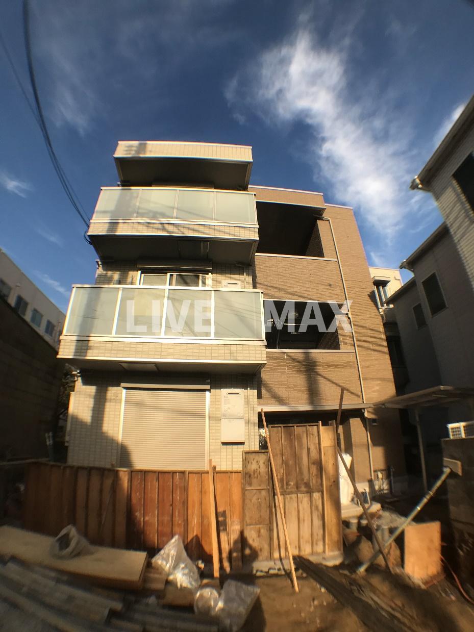 神戸市中央区中島通のアパートの建物外観