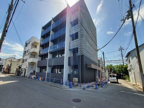 明石市樽屋町のマンションの建物外観